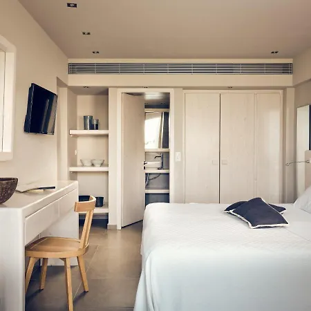 Ionian Hill Ξενοδοχείο 4*
